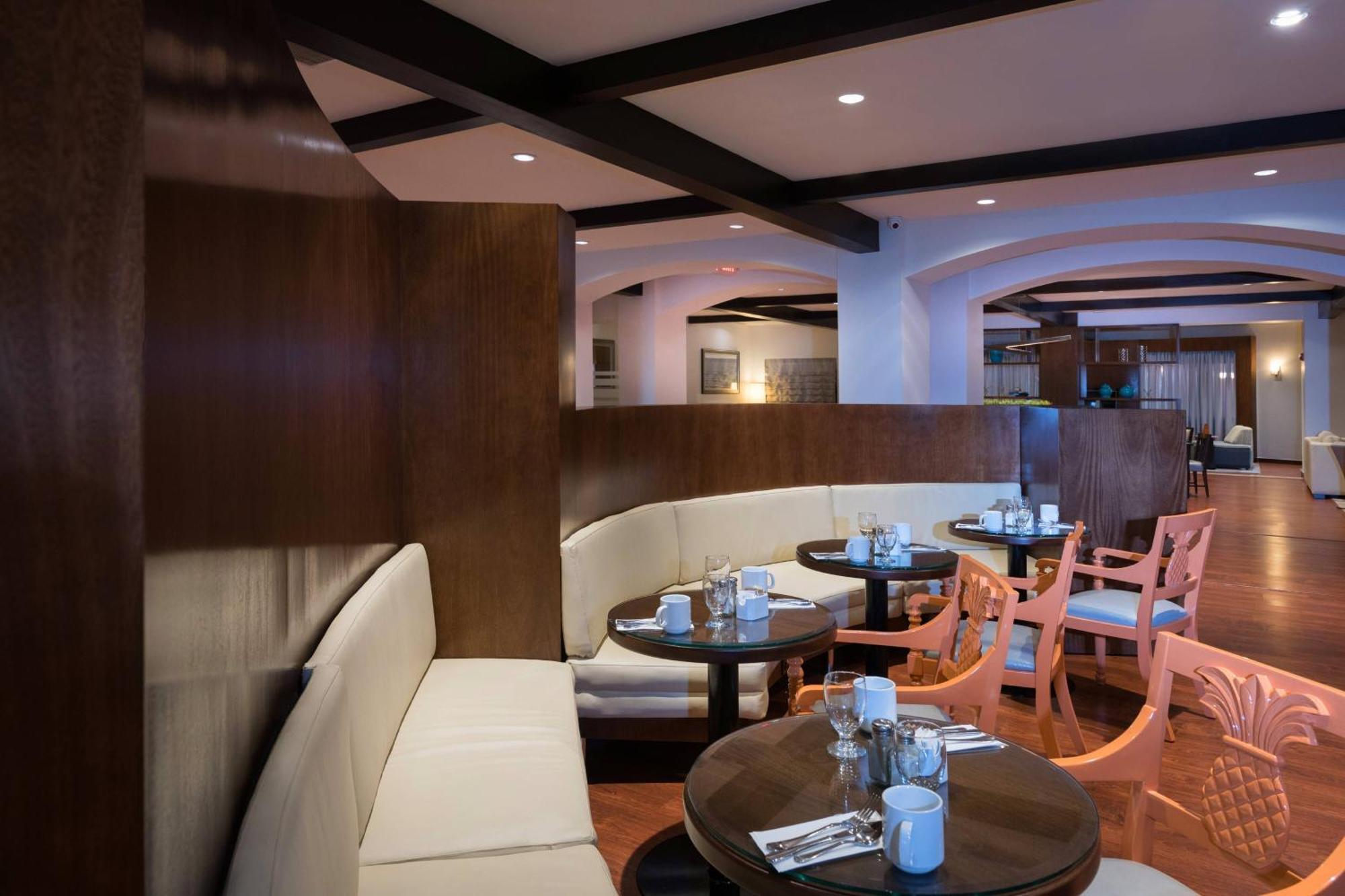 Hotel Courtyard By Marriott Saint-Domingue Extérieur photo