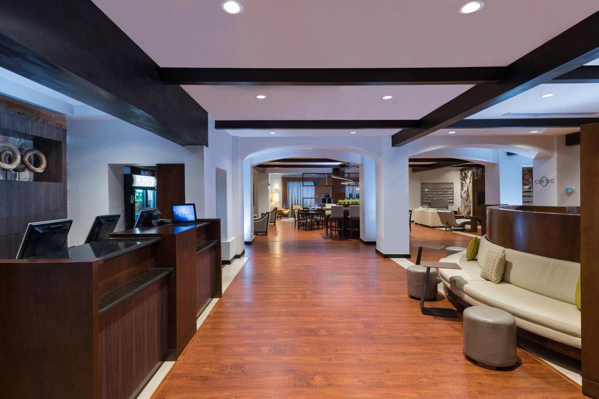 Hotel Courtyard By Marriott Saint-Domingue Extérieur photo