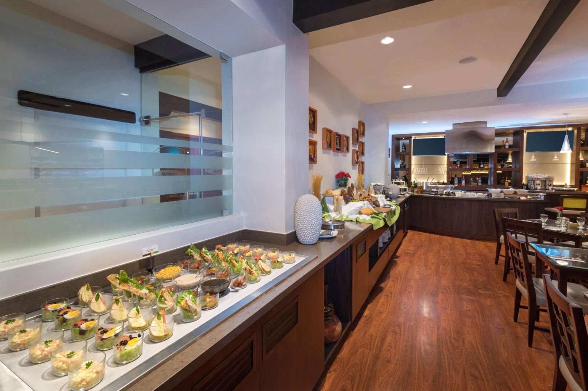 Hotel Courtyard By Marriott Saint-Domingue Extérieur photo